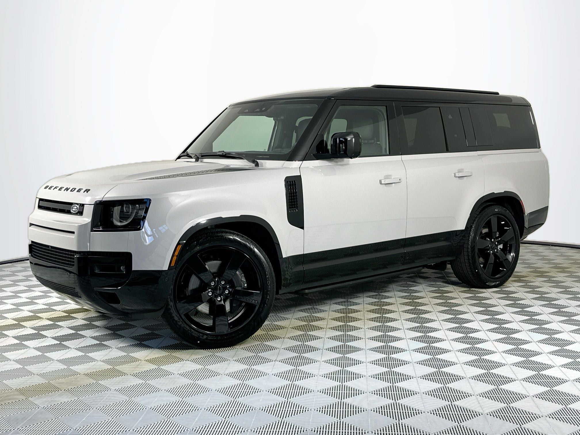 2026 Land Rover Defender 130