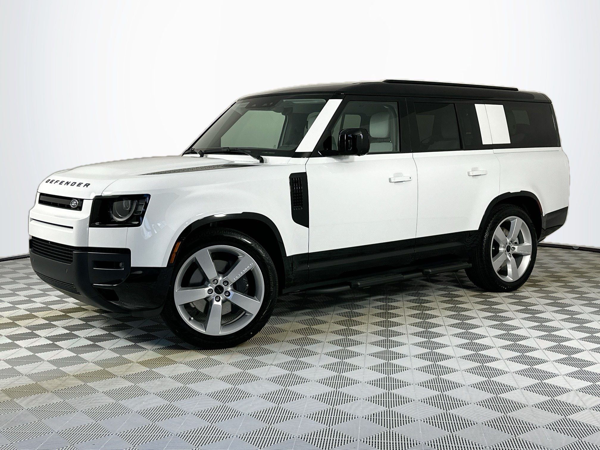 2026 Land Rover Defender 130