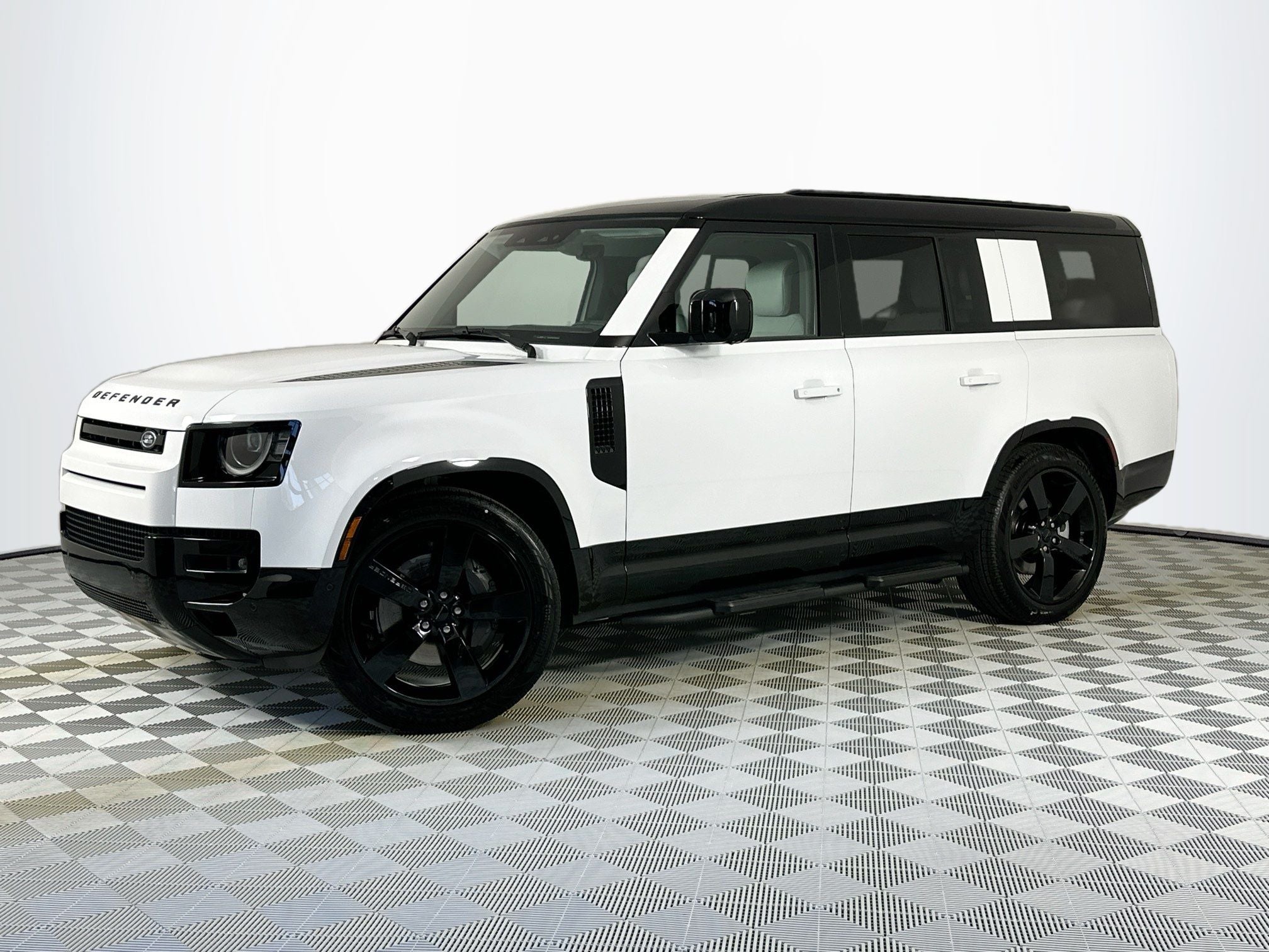 2026 Land Rover Defender 130