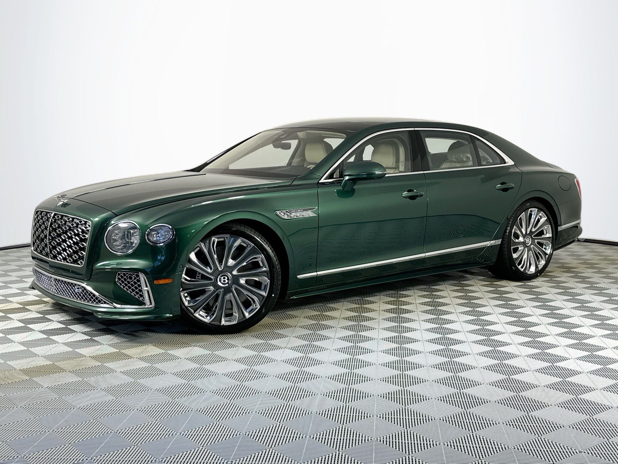 2026 Bentley Flying Spur Mulliner in Verdant — front three-quarter view